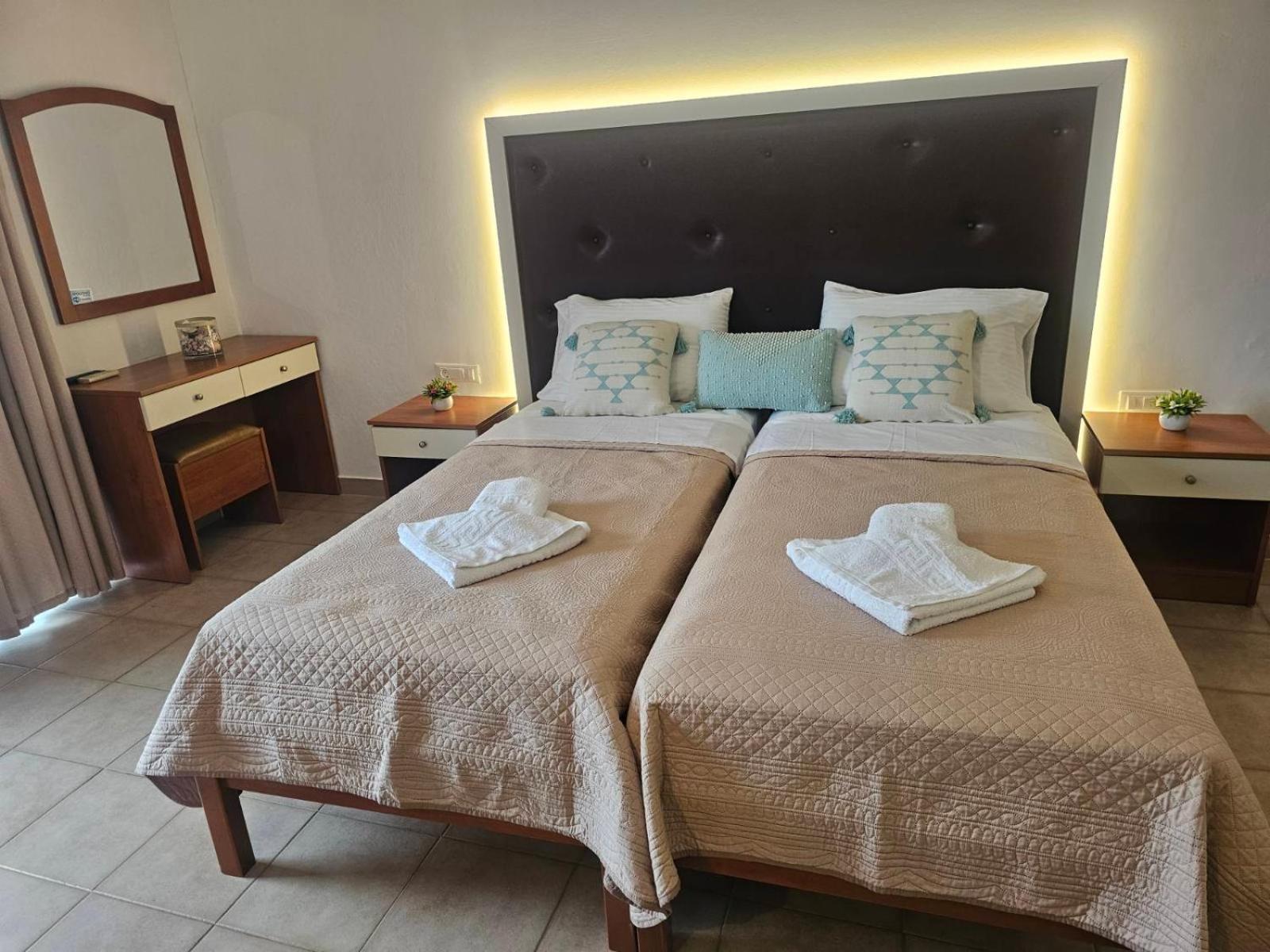 Apollonio Suites & Rooms Faliraki Rhodes Exteriör bild